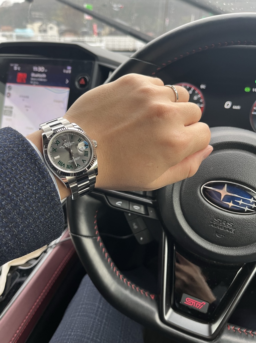デイトジャスト36 スーツスタイルで着こなす